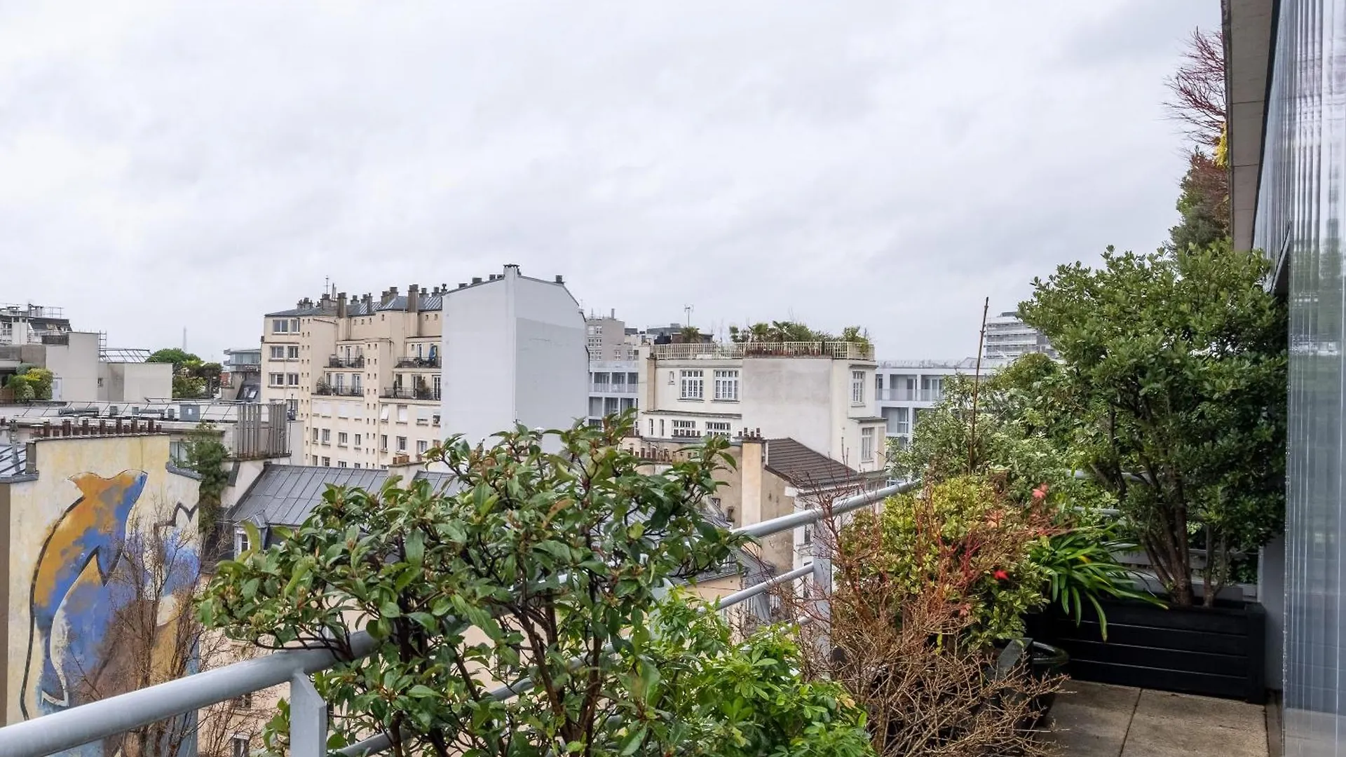 Veeve - Aligre Heights Apartment Paris France